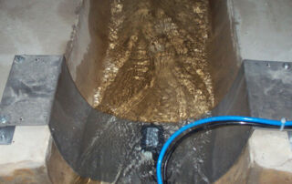 Installing equipment in pipe flow